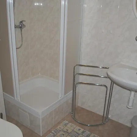 Guest house Pension B&B